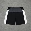 Short Premium Cargo com Recortes Tricolor e Bolsos com Zíper