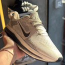 Tenis Nike Vomero 18